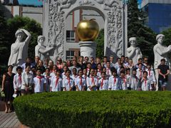 -上海市民办金苹果学校