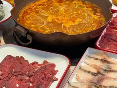 -毛辣果·贵州红酸汤牛肉火锅(西单店)