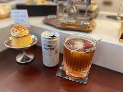 -Café Monson