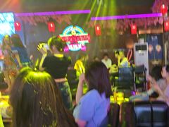 -喜鹊音乐酒馆(西街店)