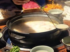 -大匠工房古船木艺术餐厅·猪肚鸡专门店(长白仙岛店)
