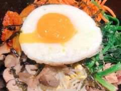 缤纷蔬菜牛肉粒石锅拌饭-木槿花韩式炭烤·熟成肉工坊(孙文东路店)