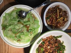 -费大厨辣椒炒肉(万家丽一店)