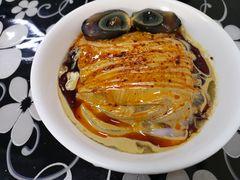 -何老二卤汁凉粉