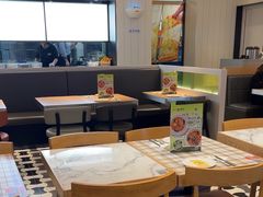 -菲滋意式餐厅(临海银泰店)