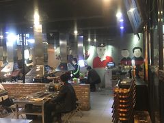 -马路牙子烧烤音乐酒馆(望京店)