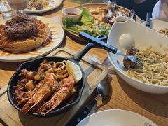 -Common Table · Brunch & Coffee