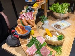 -山川小町·极番烧肉(新地假日广场店)