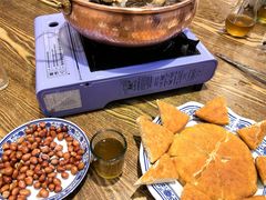 -乡土特色.冷锅鱼.牦牛肉汤锅