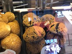 -西树泡芙(湖滨银泰in77B区店)