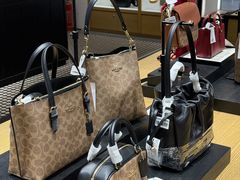 -首创奥特莱斯(西安店)