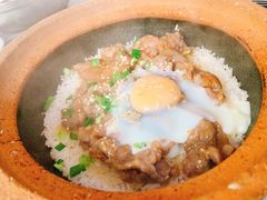 窝蛋牛肉煲仔饭-红星光发煲仔饭(大石街店)
