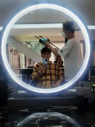 -诗悦发型烫染SALON