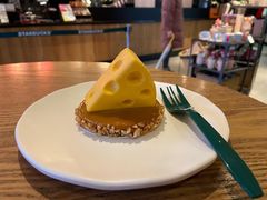 -星巴克臻选(莘庄仲盛店)