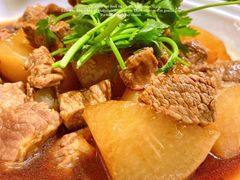 萝卜炖牛腩-小河盐帮·私家菜·烤鸭(三元桥·霄云路店)