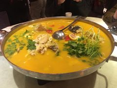 西红柿豆腐鱼头汤-佬湘楼(越秀城市广场店)