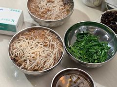 -正宗杨记普洱酸醋米线(总店)
