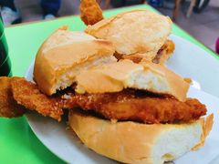 猪扒包-胜利茶餐室