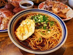 招牌传统麻辣面-聚合鑫东北熏酱熟食麻辣面(长阳店)