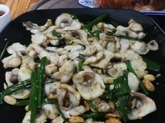 果仁炒生鱼片-禄源公·老莞诚饭店