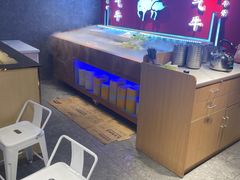-运气牛自助酱大骨火锅(南京东路店)
