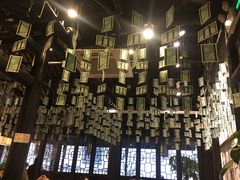 -猫的天空之城概念书店(杭州南宋御街店)