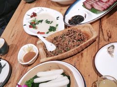 -老滇山寨•云南特色菜•地方菜•民族风情歌舞表演(金碧店)