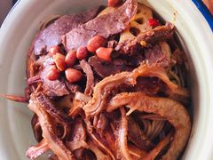 全频道拌粉-万方圆拌粉瓦罐汤(滕王阁旗舰店)