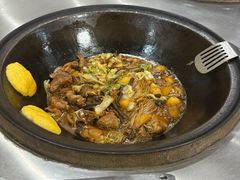 -粘豆包柴火铁锅炖