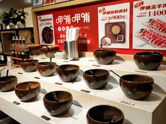 自助调料区-呷哺呷哺(青岛香港中路银座店)