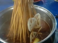 -马路边边串串香(涑河南街店)