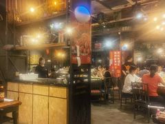 -琥珀老六龙虾(四里河店)