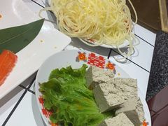 -旧街市鲜货老火锅(大光路店)