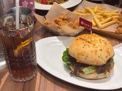 -必胜客餐厅(昆百大泰业城店)