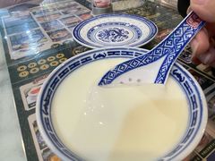 -广信牛奶甜品世家(台东店)