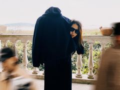 -亮河湾山庄