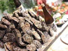 -大中华希尔顿酒店-念自助餐·嗨啤·小龙虾