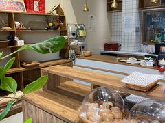 -沁屋面包店(人民东路店)