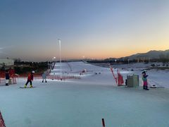 -华彬猛犸滑雪场