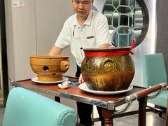 -荣誉海鲜酒楼(海湾店)
