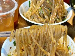 -万记麻辣烫国展总店