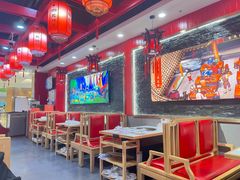 -鲁员外地锅鸡地锅鱼(龙湖江东天街店)