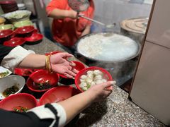 -张阿三馄饨店