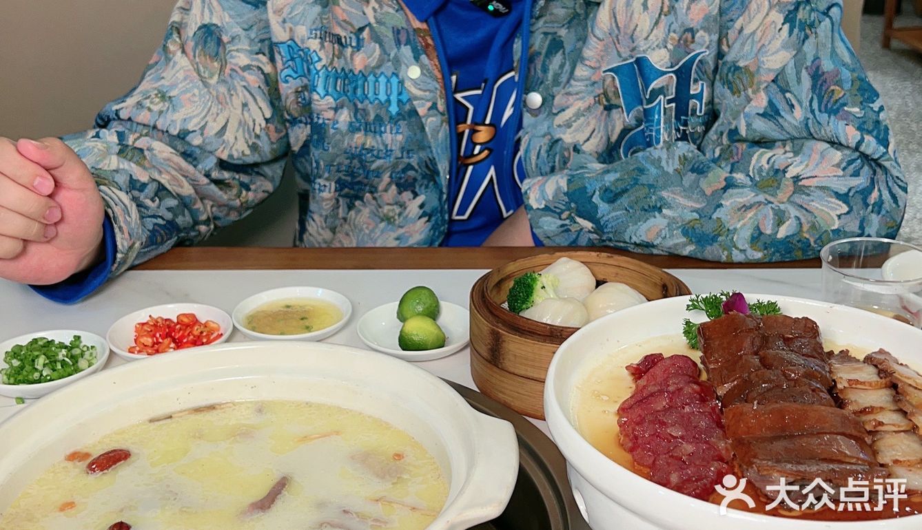 今天老苏在这发现了一家宝藏粤菜 就连厨师都是广东人