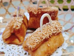 手提包榴莲酥-日日鲜茶餐厅(小公园店)