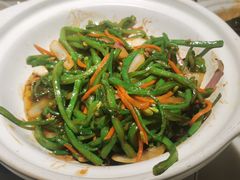 -小菜园新徽菜(镇江丹阳吾悦店)