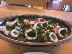 -J Daeng Seafood