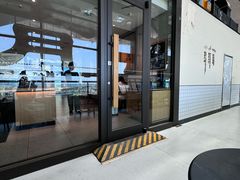 -星巴克(青岛火车北站候车大厅店)