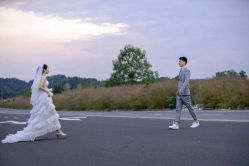 -卡米拉婚纱摄影工作室(金汇广场店)