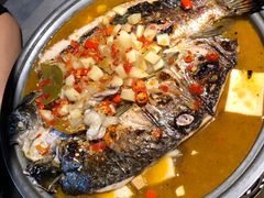 -令狐冲·炭烤活鱼(宝龙店)